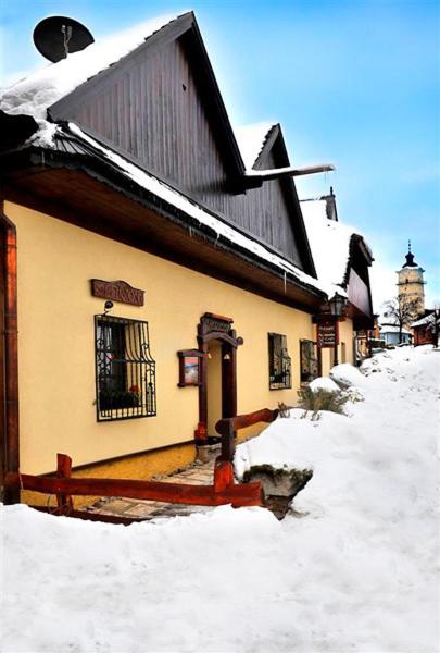 The building in which a vendégházakat is located