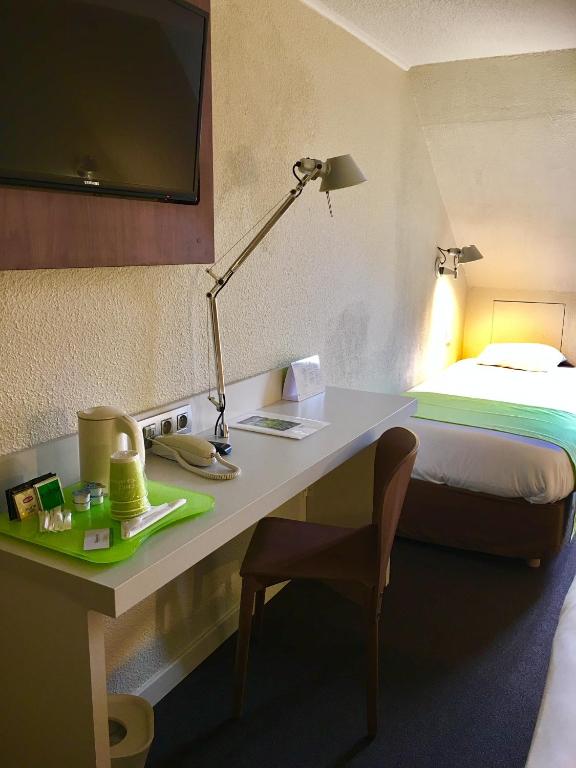 Campanile Deauville Saint-Arnoult - Standard Quadruple Room