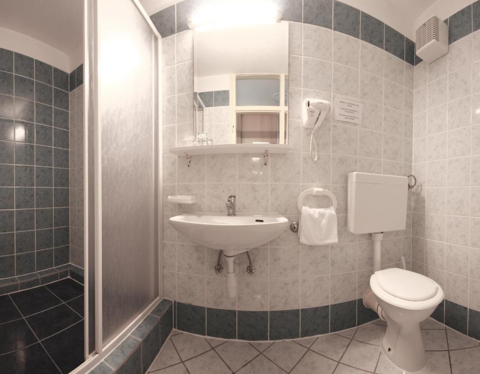 Koupelna v ubytování Hotel Sali