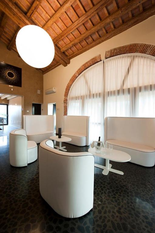Posezení v ubytování Villa Solaris Hotel & Residence