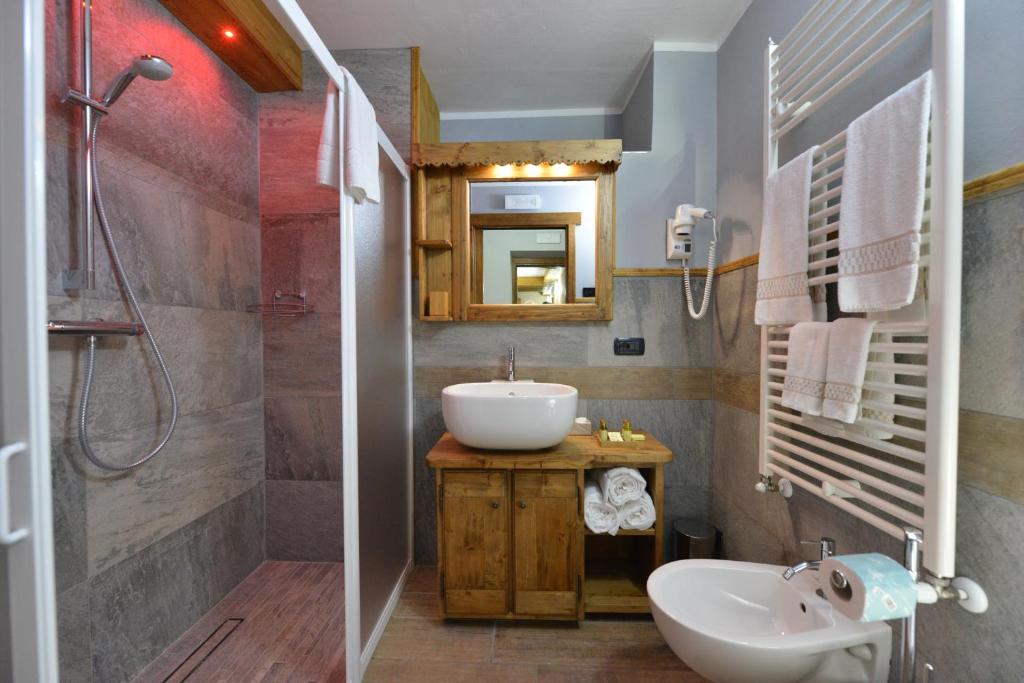 Łazienka w obiekcie Mollino Rooms