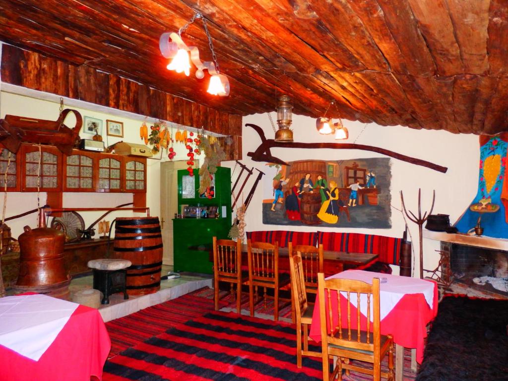 Lounge nebo bar v ubytování Konitsa Panorama