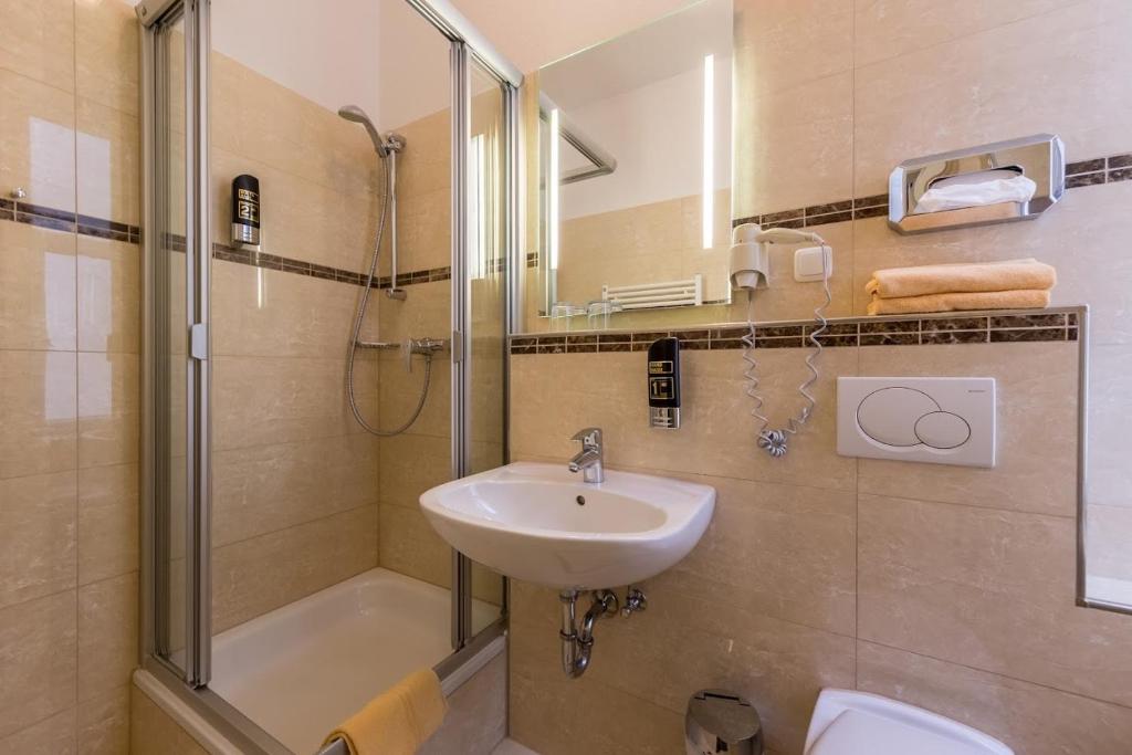 Hotel Expo Frankfurt City Centre - Resim 3