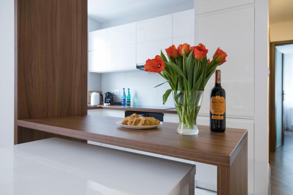 Kuchyňa alebo kuchynka v ubytovaní Apartament Moniuszki by Your Freedom