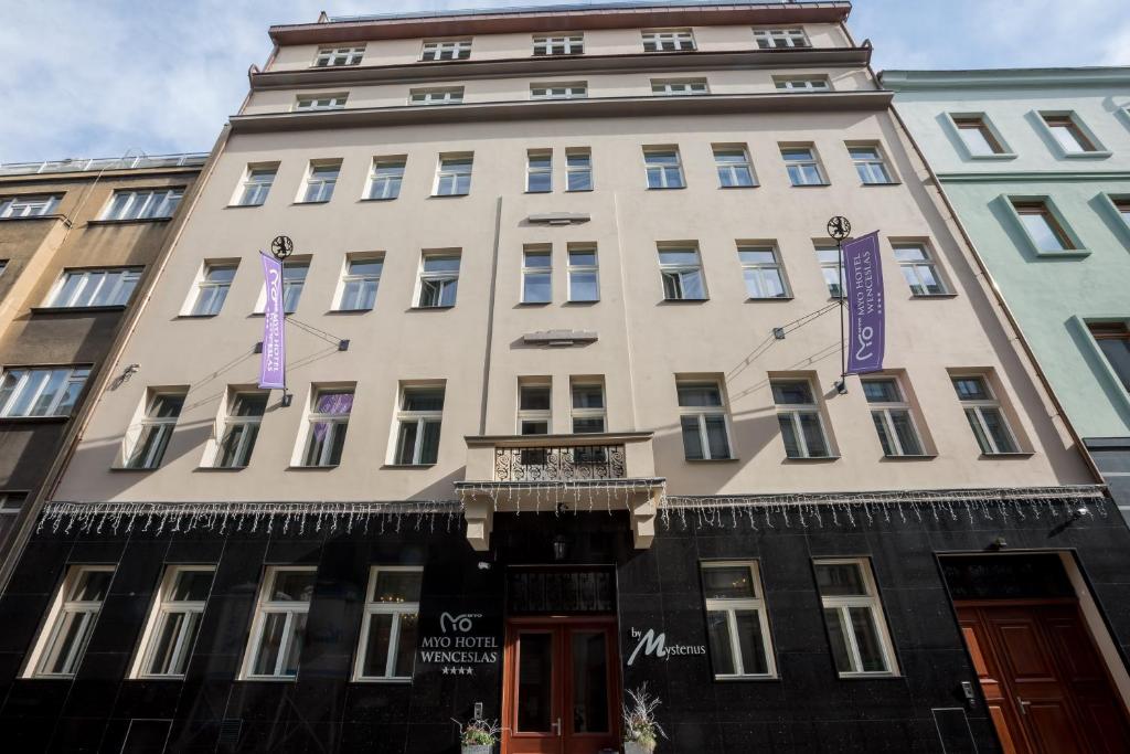 Budynek, w którym mieści się hotel