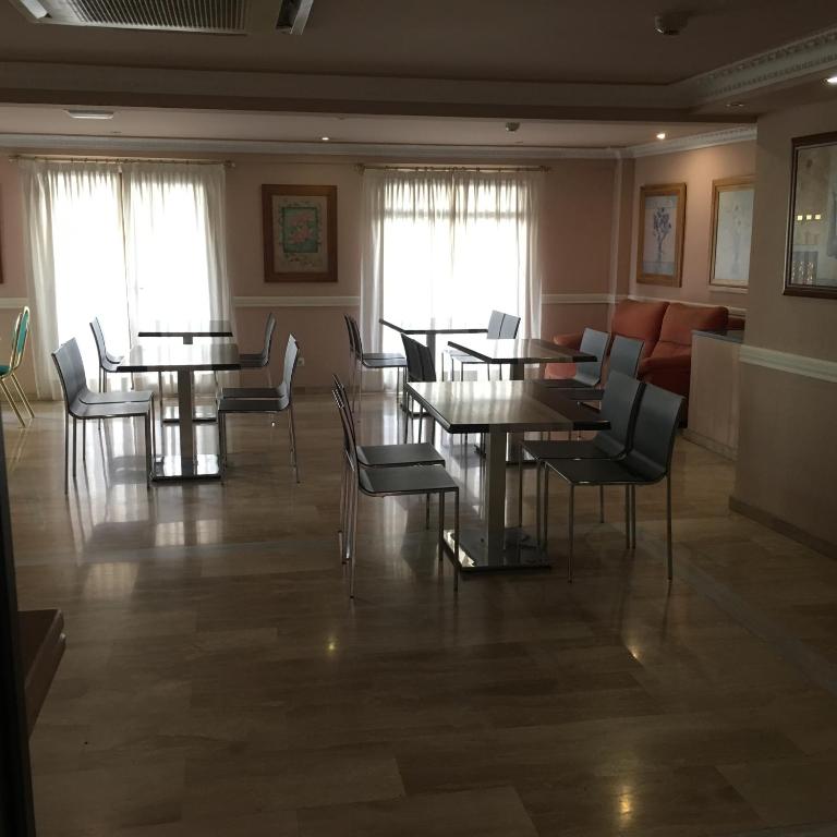Posezení v ubytování Hotel Avenida Leganés