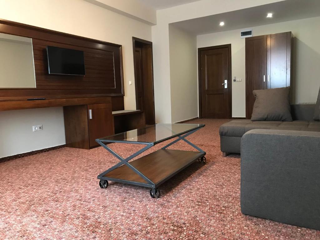 TV a/nebo společenská místnost v ubytování Hotel Best
