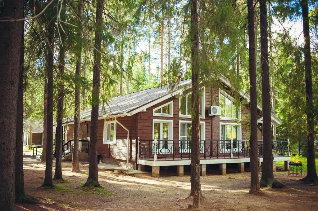 Tsarstvo Korolevstvo - Three-Bedroom Cottage