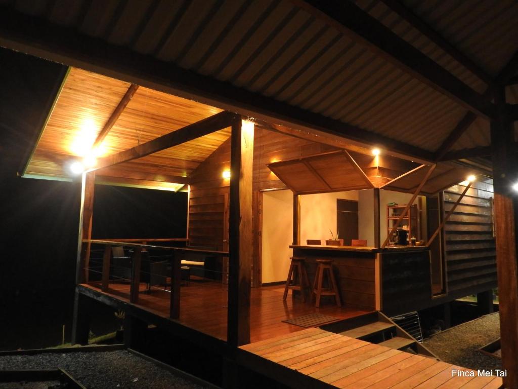 Kuchyň nebo kuchyňský kout v ubytování Mei Tai Cacao Lodge