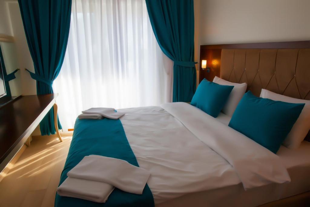 Black Forest Hotel - King Suite With Balcony