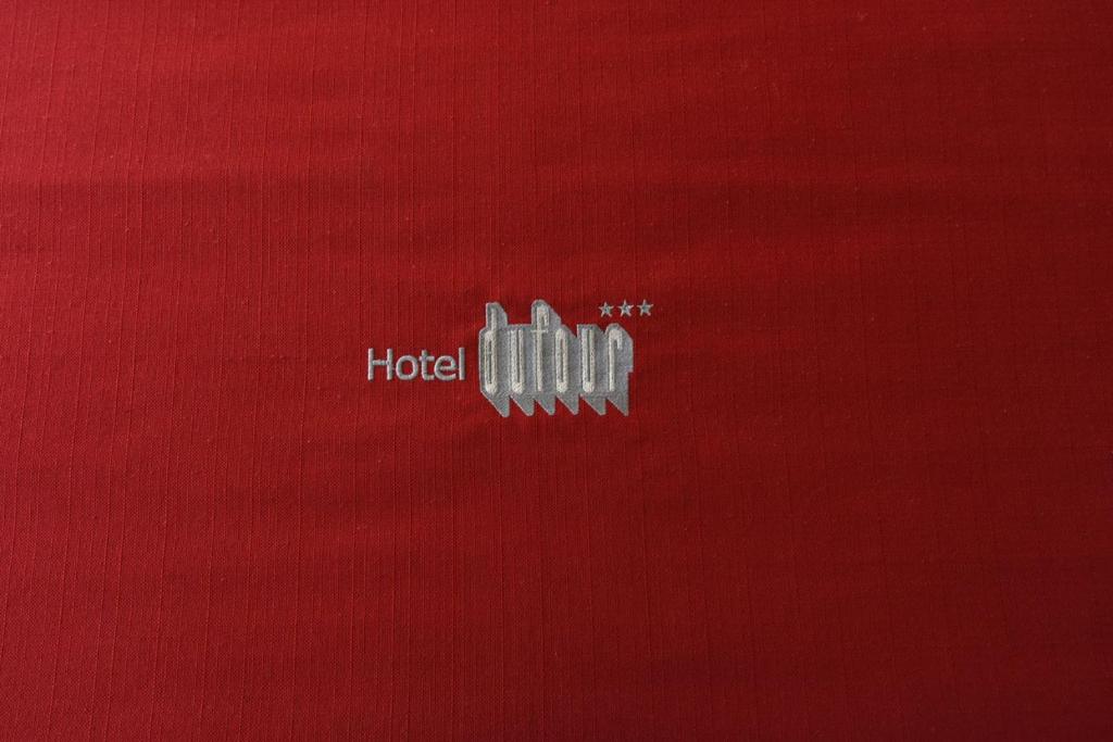 Majutusasutuses Hotel Dufour olev sertifikaat, autasu, silt või muu dokument