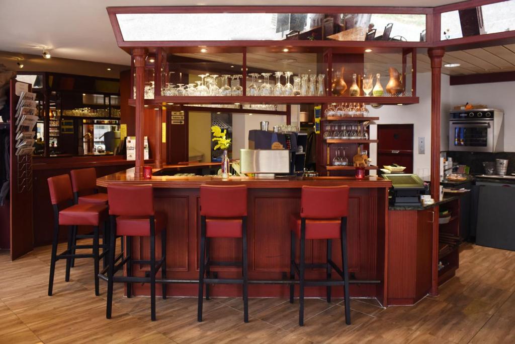 Sohvabaar või baar majutusasutuses Hotel Dufour