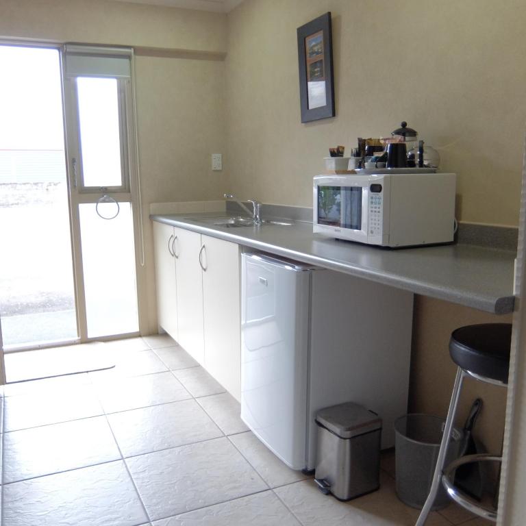 299 On Devon West - Resim 11