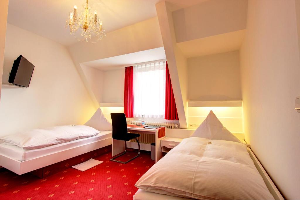 Hotel Linde - Standard-Zweibettzimmer