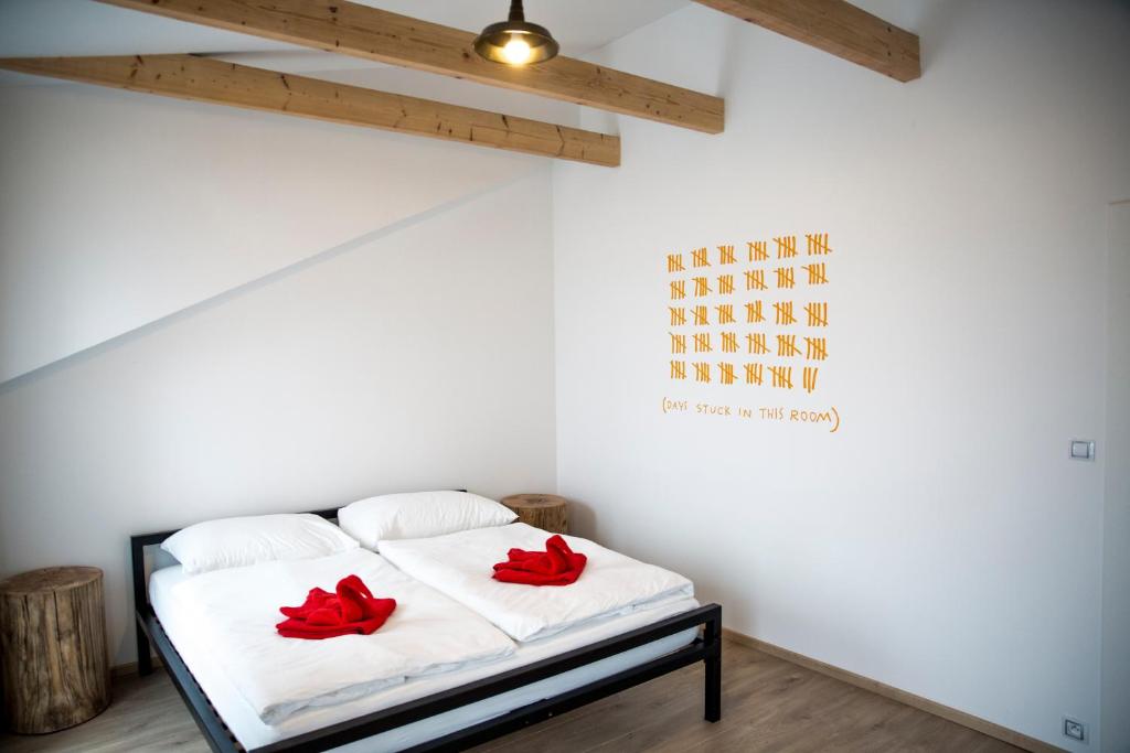 
Apartment with Terrace and Kitchen
