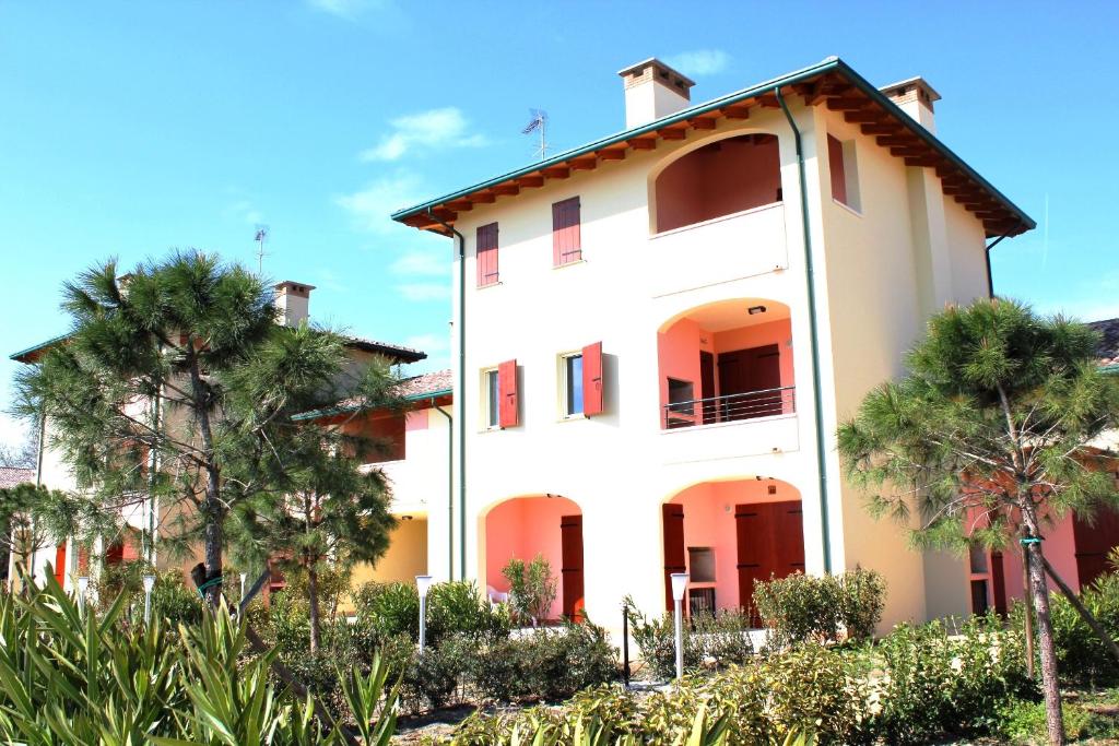 The building in which az apartmanhoteleket is located