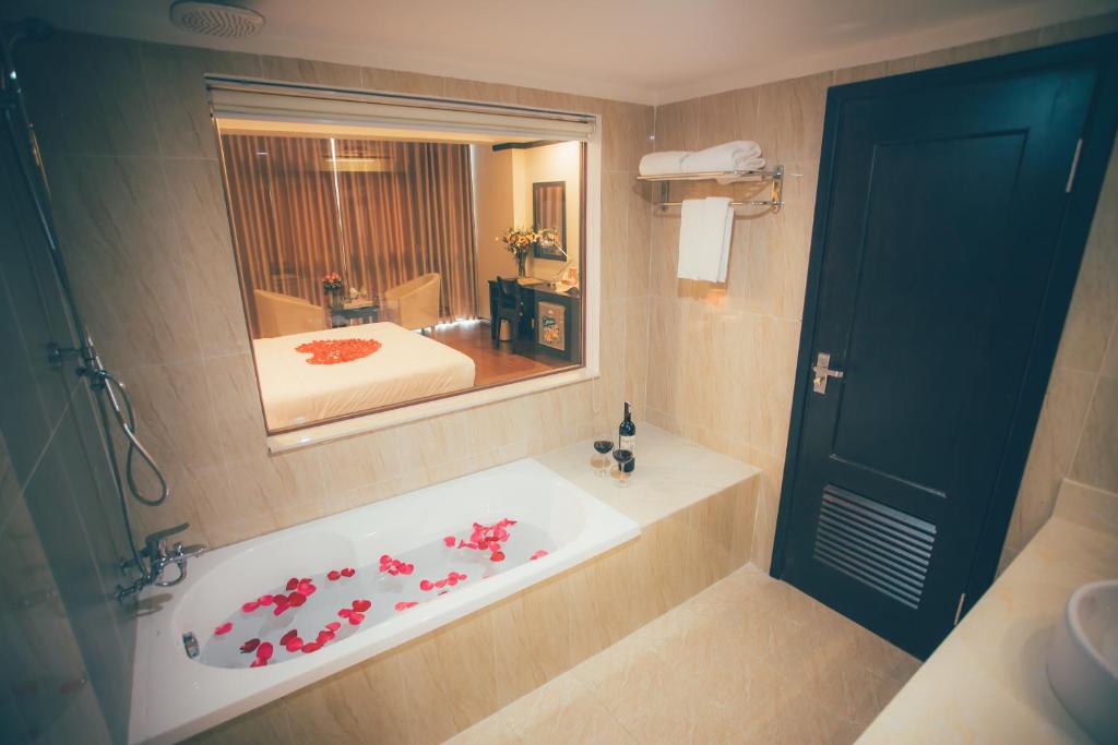 Koupelna v ubytování Friendship hotel