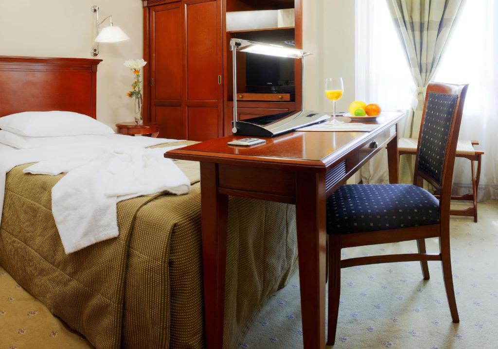 Best Western Premier Hotel Astoria - Resim 42