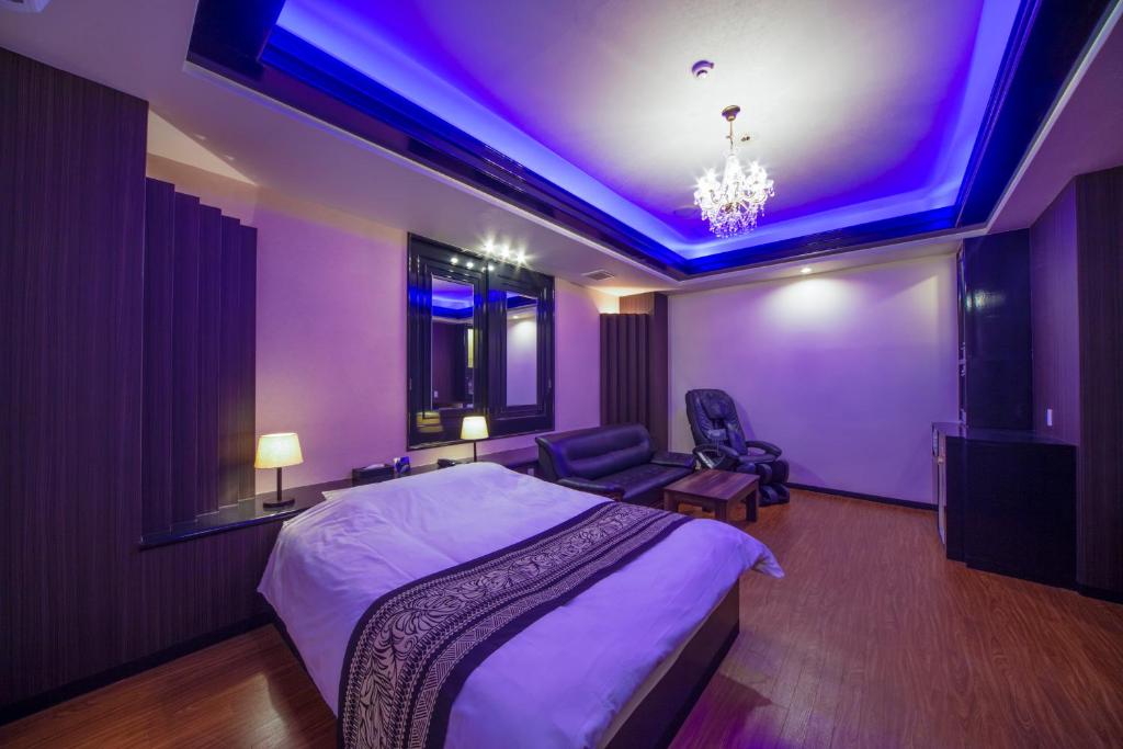 Postel nebo postele na pokoji v ubytování Hotel Noah Resort Sakuranomiya (Adult Only)