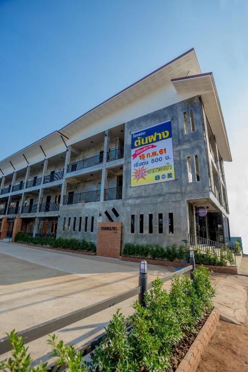 Budova, kde se aparthotel nachází