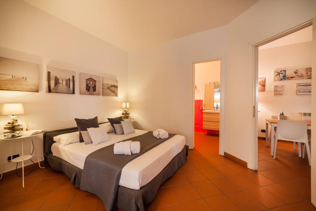 Кровать или кровати в номере CircEea Beach B&B