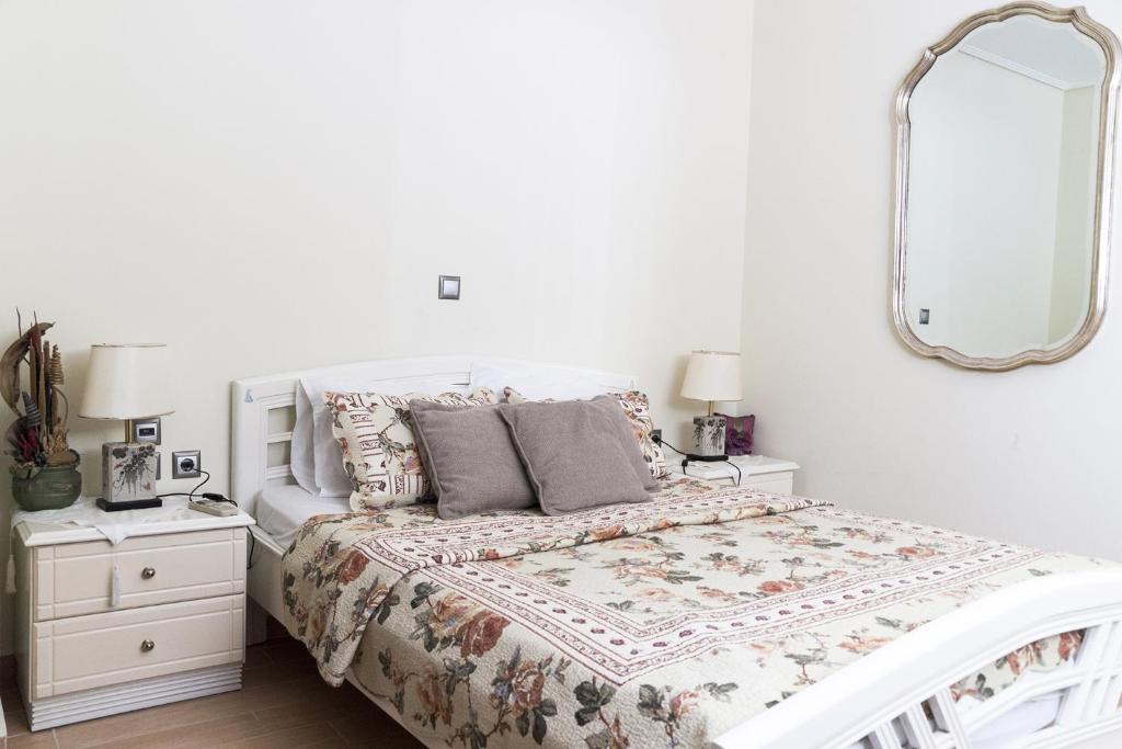 Villa d'Irene-near athens airport , 200 meters from the beach davis - 18