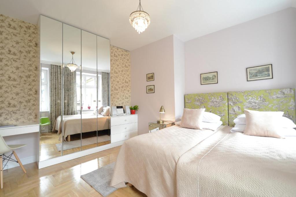 Crystal Suites Chez Helena - 14