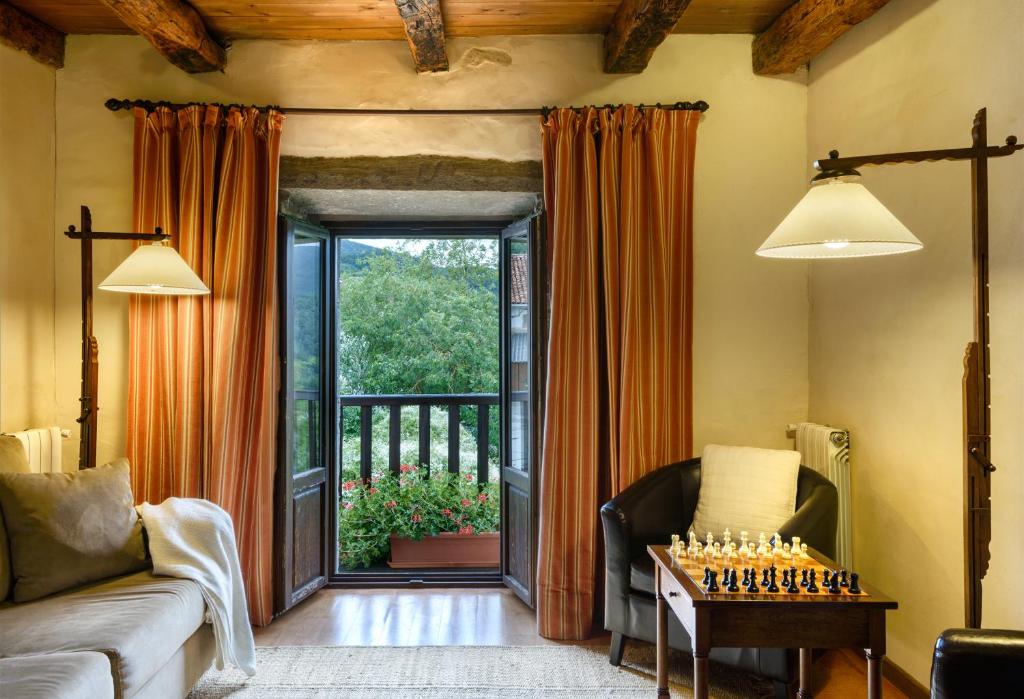 Posezení v ubytování Hotel Akerreta