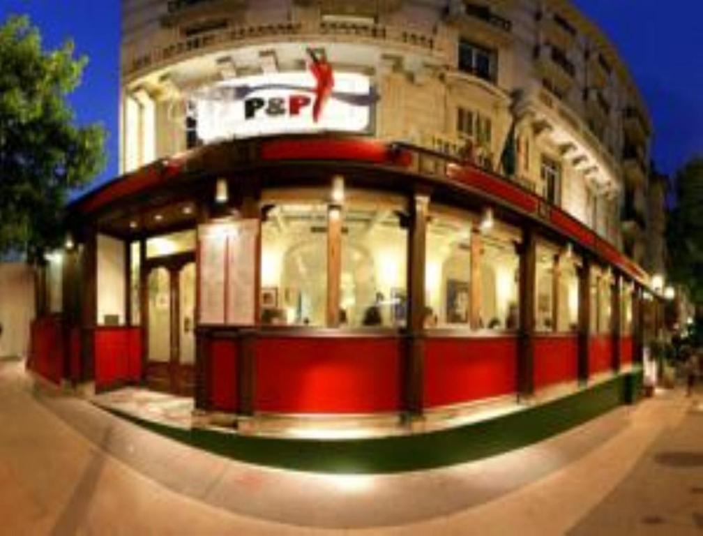 Budova, kde se hotel nachází