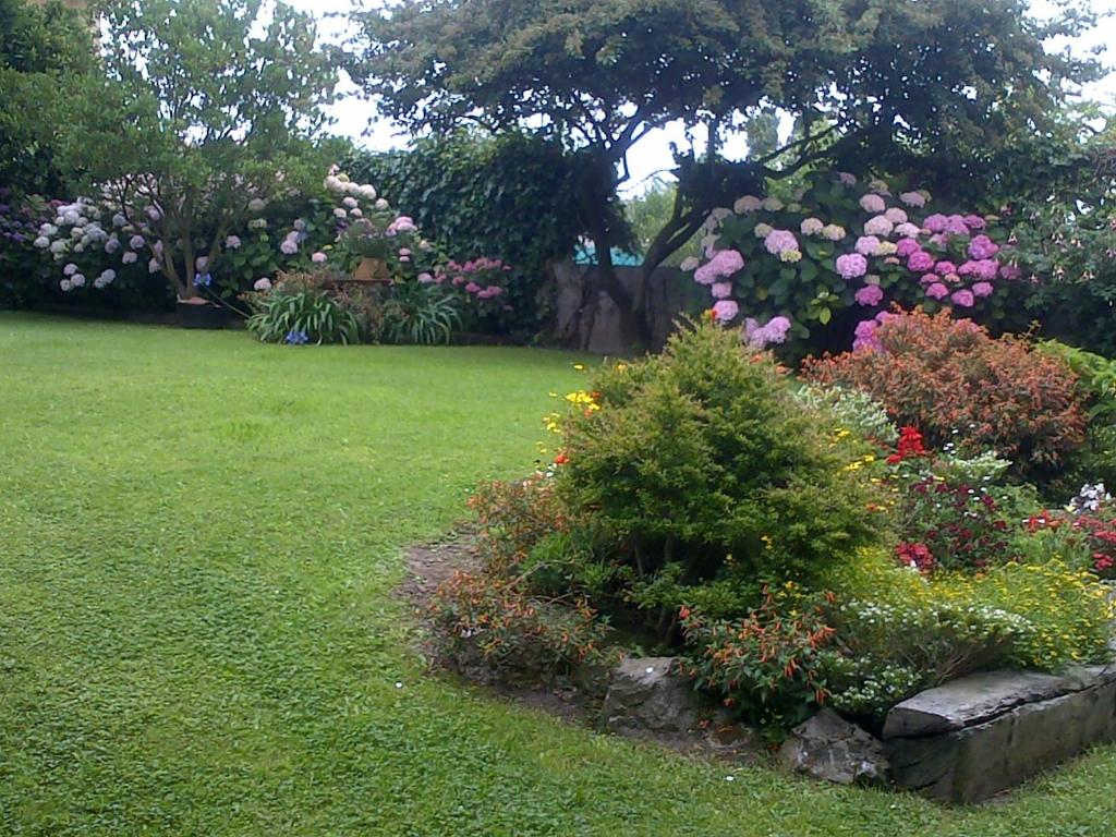 A garden outside Posada de Pedreña
