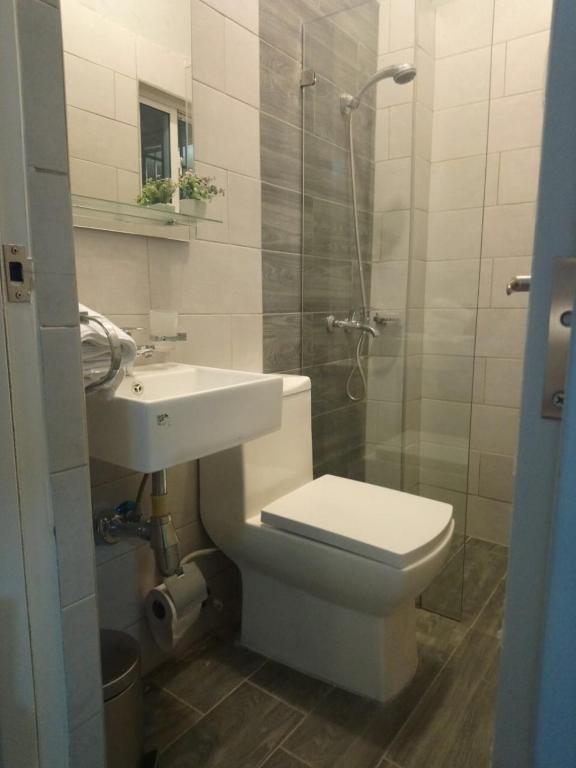 Koupelna v ubytování Tavalero Rooms