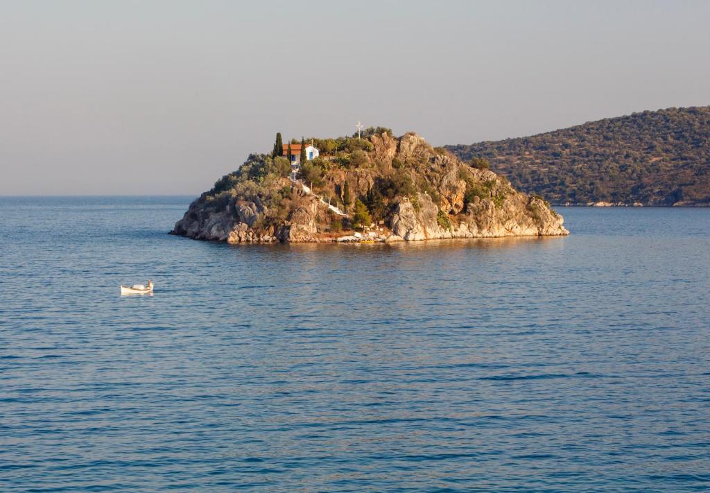 Travel is great- Tolo is one of the pearls of the Greek mainland