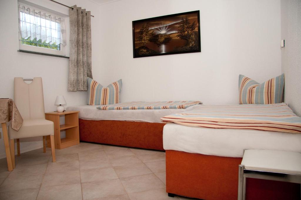 Ferienwohnungen Zeise - Three-Bedroom Apartment