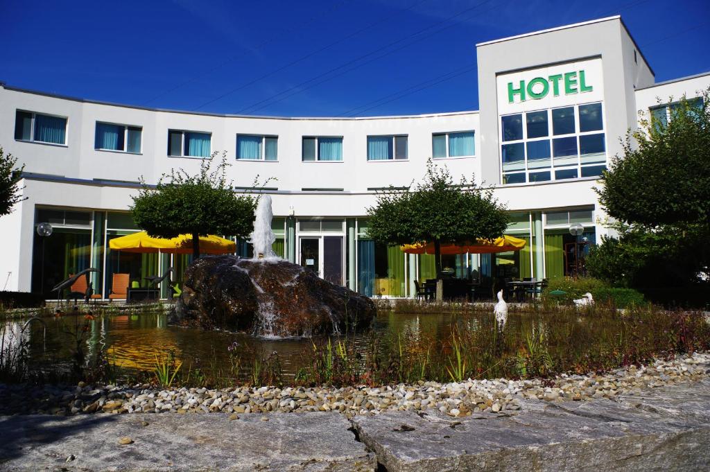 Budova, kde se hotel nachází