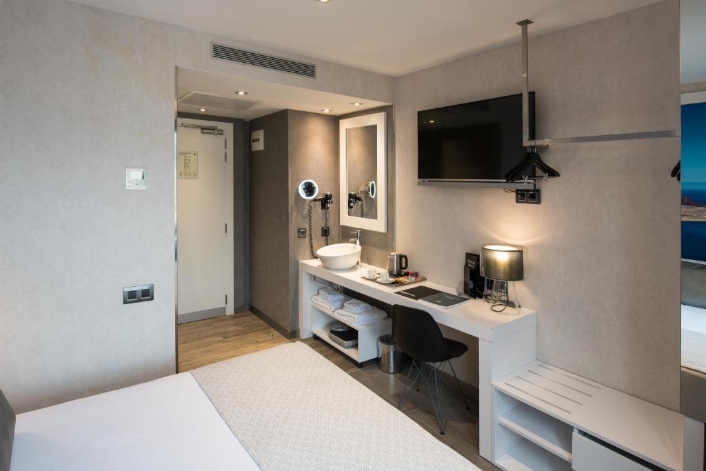 Catalonia Gran Via BCN - 13