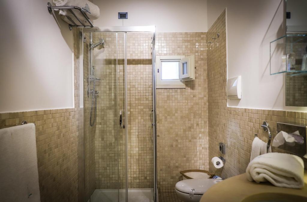 A bathroom at Palazzo Filisio - Regia Restaurant