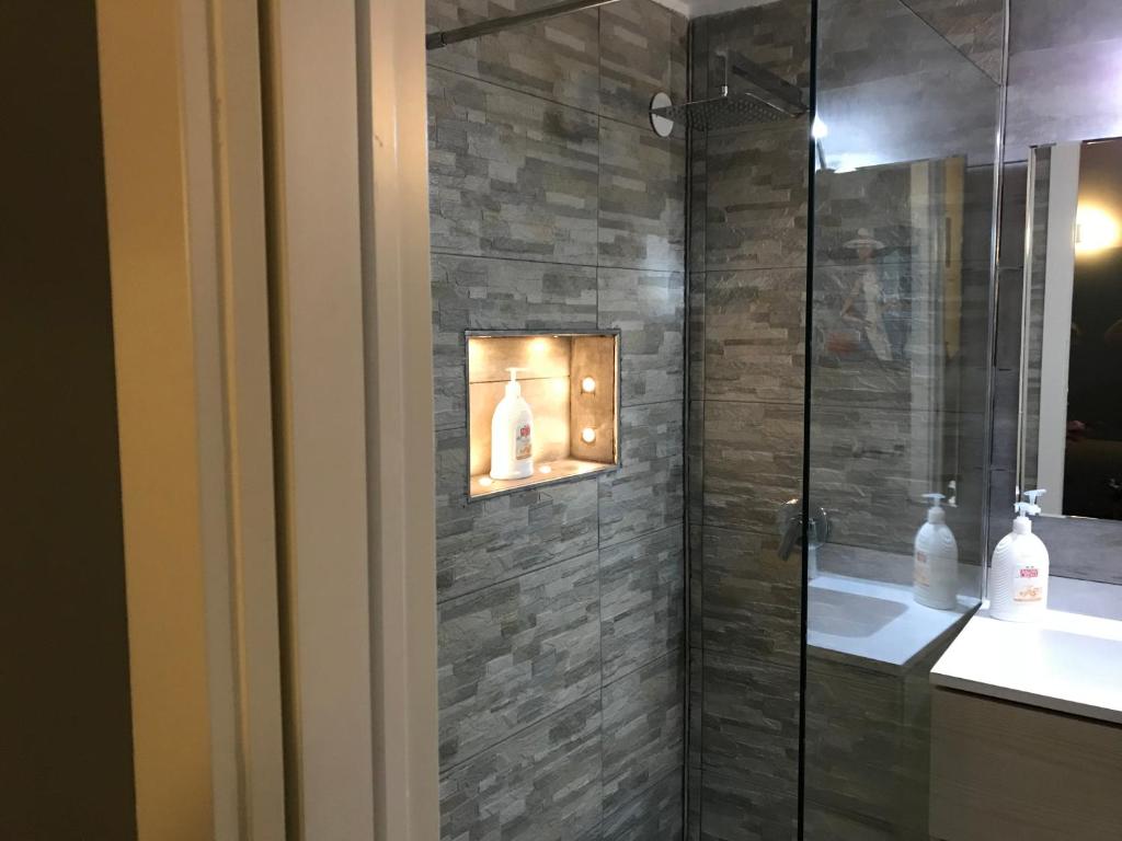 Magda House & Parking - 1