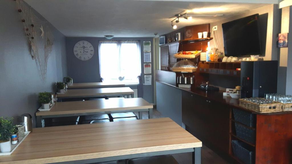 Kuchyň nebo kuchyňský kout v ubytování Hotel Velsen