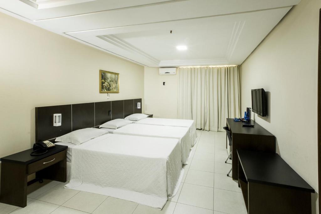  Crystal Plaza Hotel