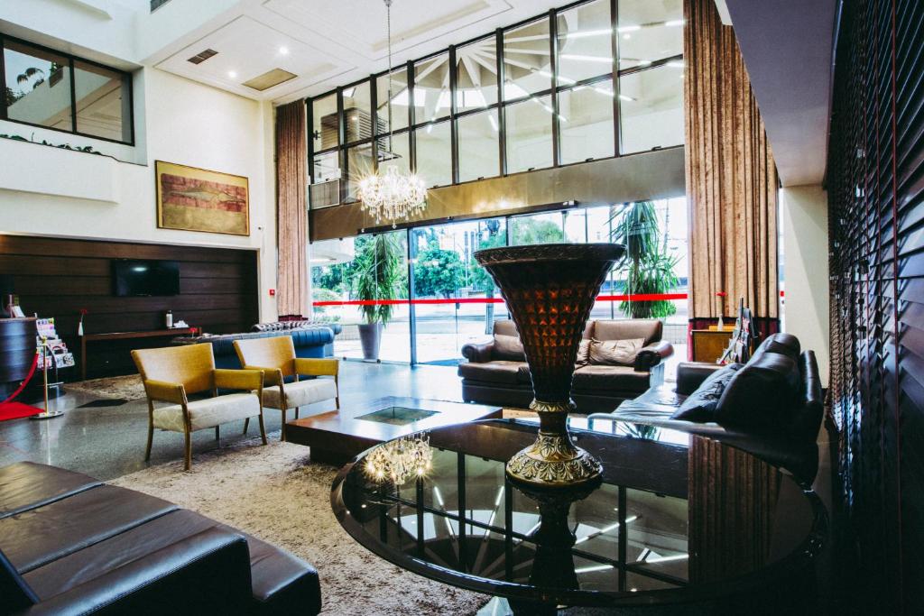  Crystal Plaza Hotel