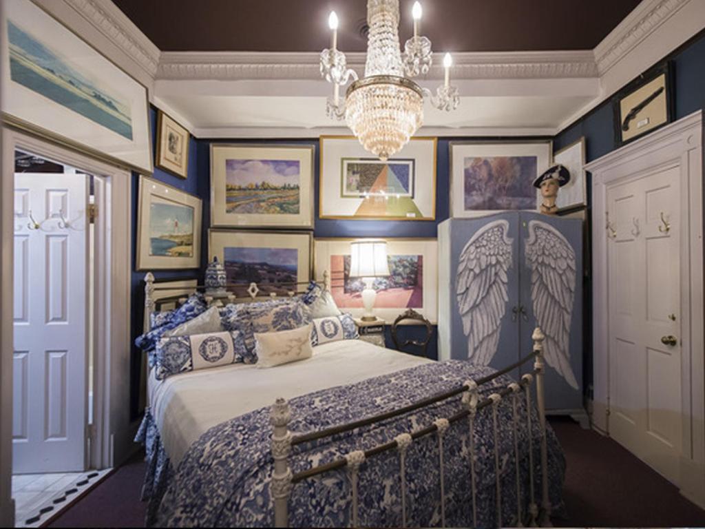 31 Dreamy Hotels Near Howard University 57 The Mansion on O Street image