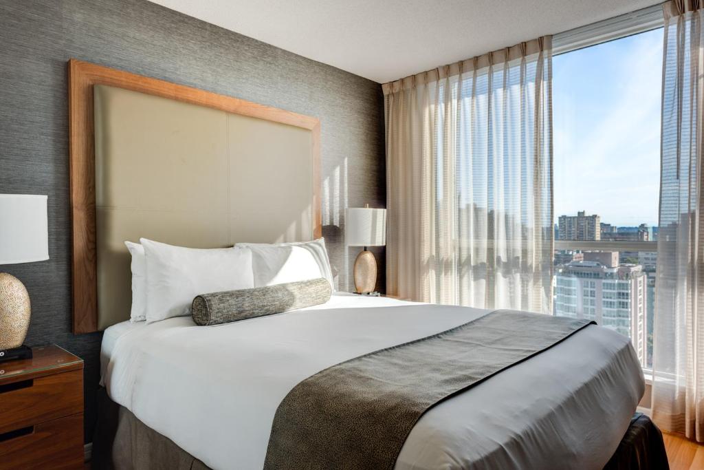 Gallery image of Carmana Hotel & Suites in Vancouver