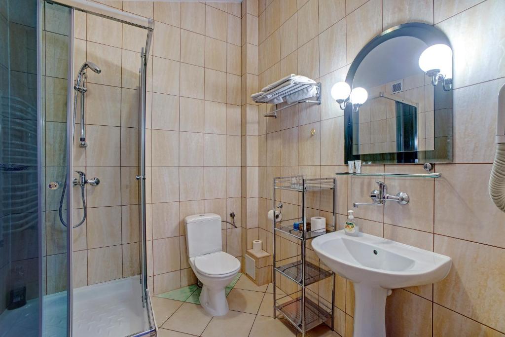 Koupelna v ubytování Hotel i Restauracja Bona