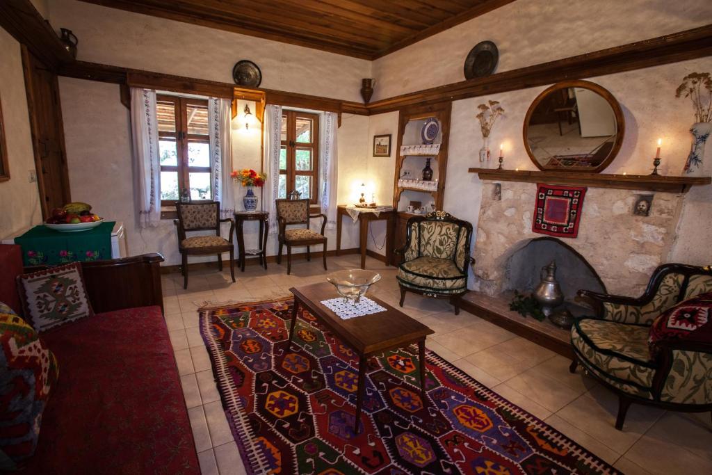 Posezení v ubytování Hoyran Wedre Country Houses