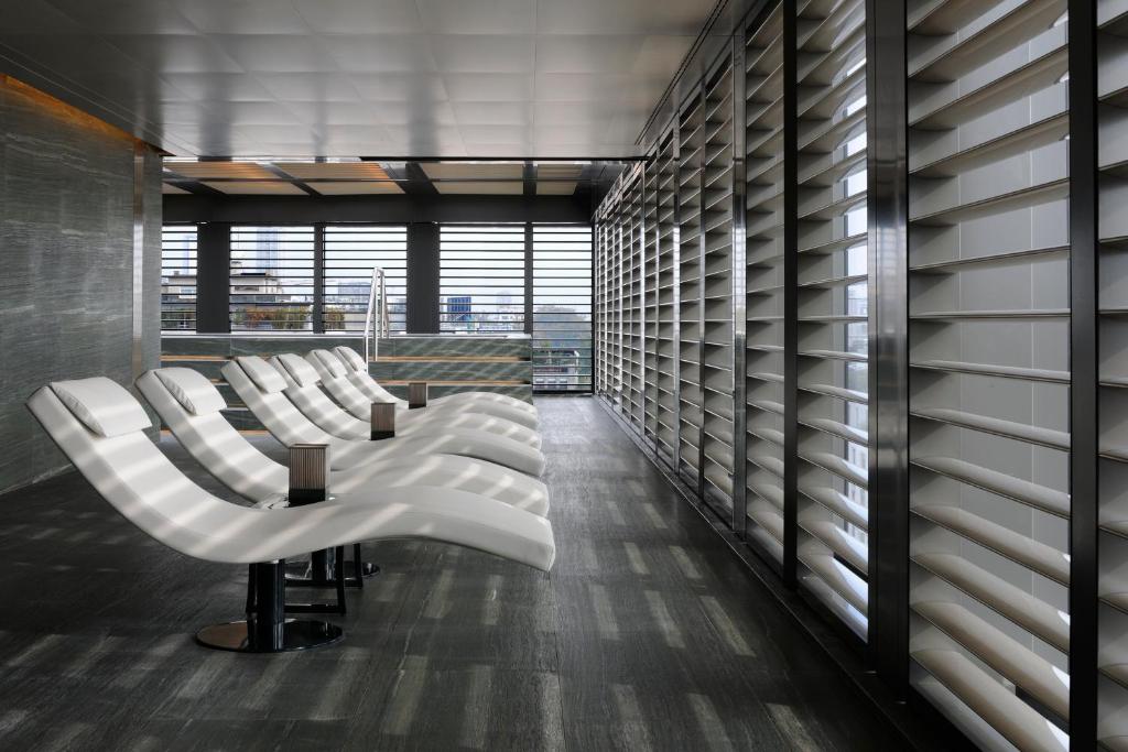 Posezení v ubytování Armani Hotel Milano