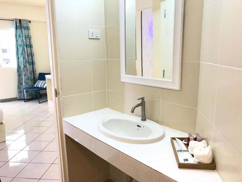 Pattaya At Nine - Resim 11