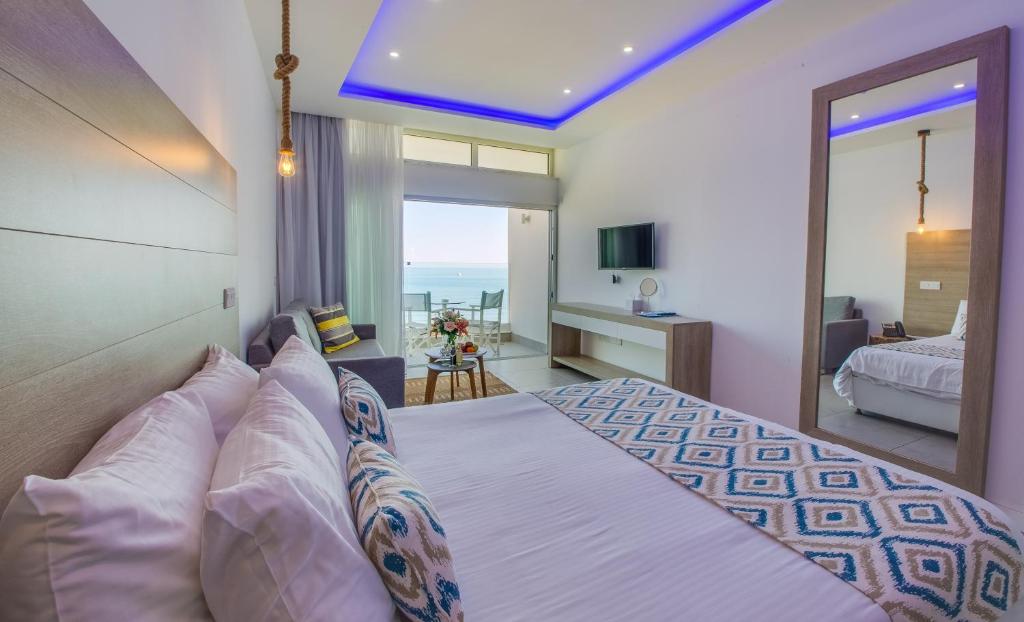 Cama ou camas em um quarto em Island Boutique Hotel