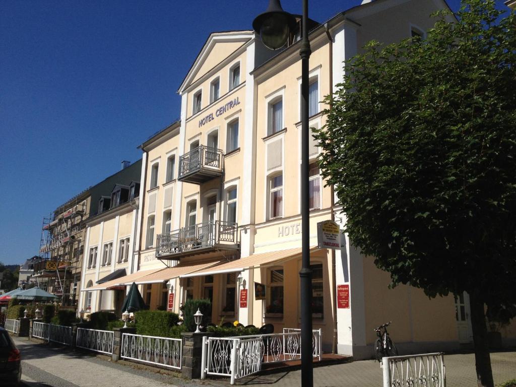 Budova, kde se hotel nachází