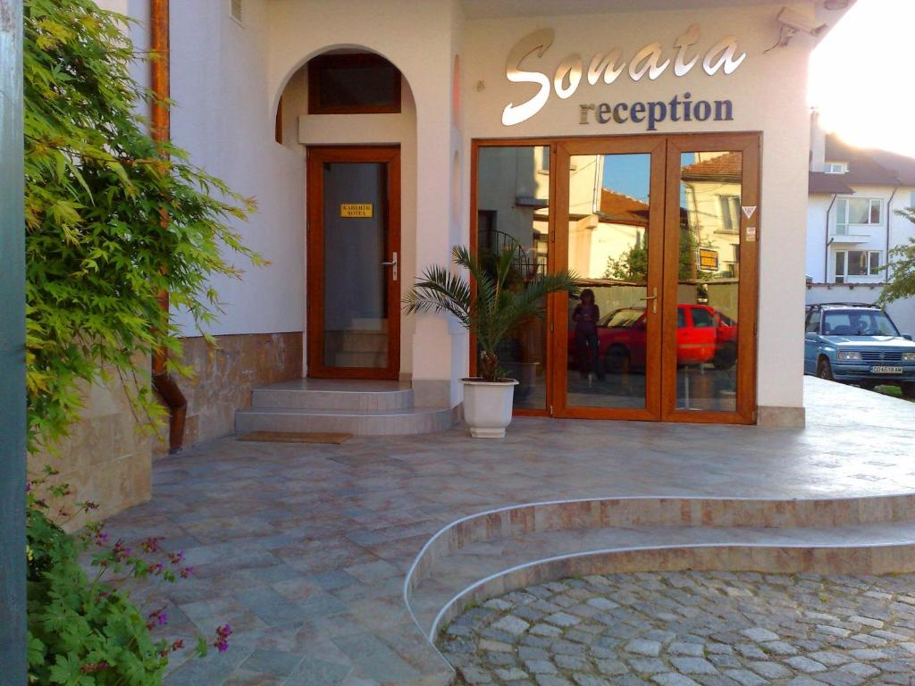 Budova, kde se hotel nachází