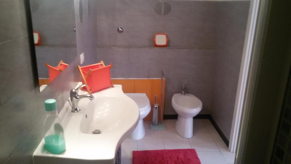 Koupelna v ubytování B&B Su Nuraghe